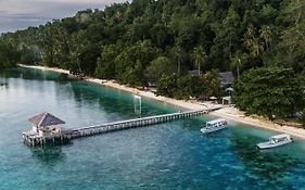 Reconnect - Private Island Resort & Dive Center Togean - Buka Buka Island